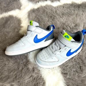Nike Little Kids Court Borough low top sneaker.